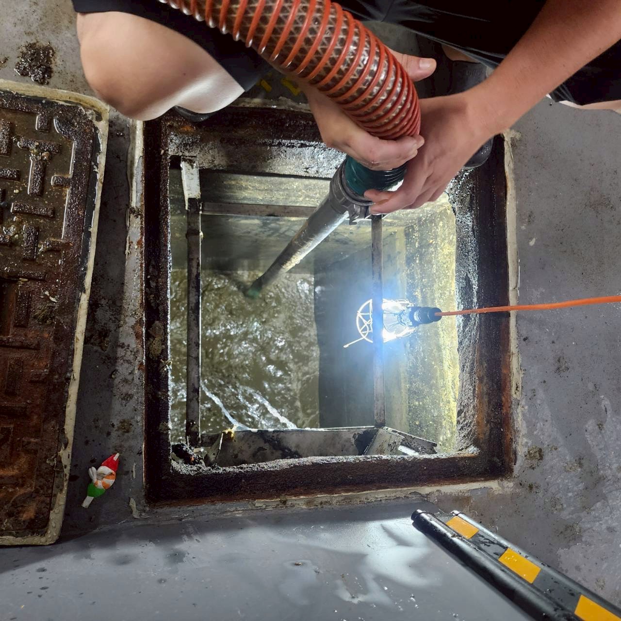 1141003平鎮社宅清池(化糞池)清運服務案例