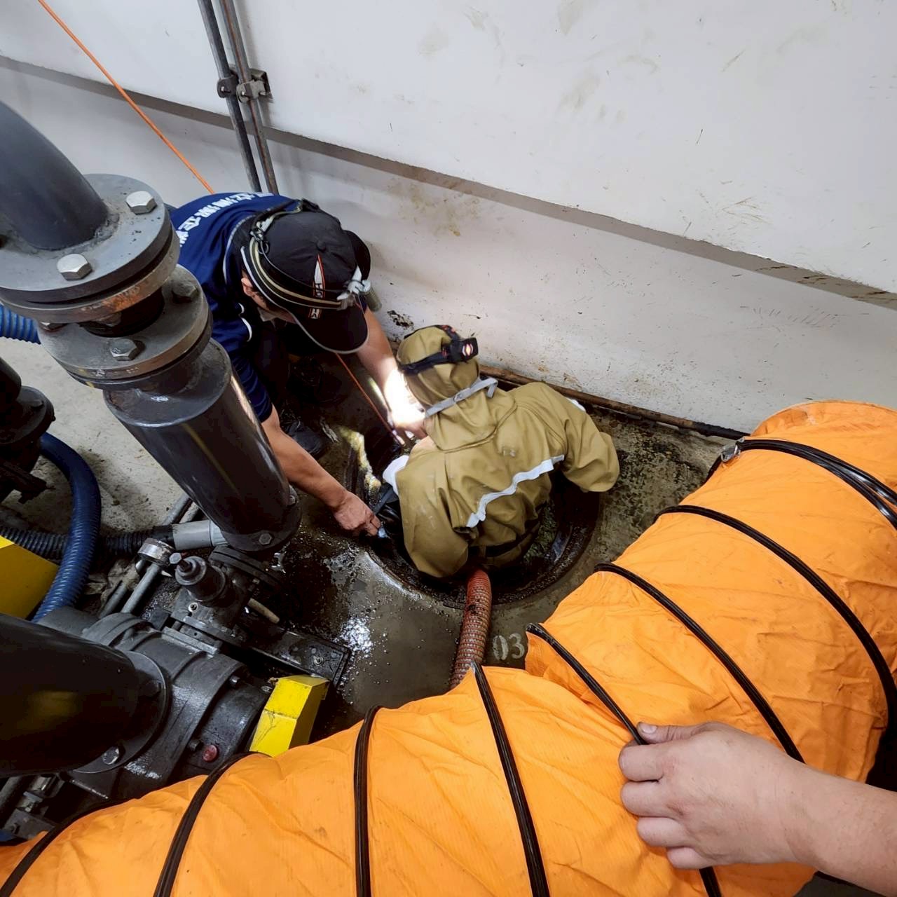 1141030社宅設施緊急檢測案例:中壢社宅化糞池溢流管檢測洗管作業