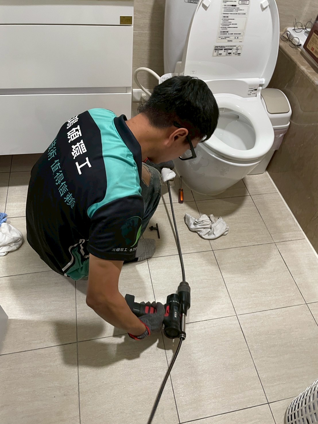 1140918竹城吉川住家浴室排水孔通管-馬桶通管處理