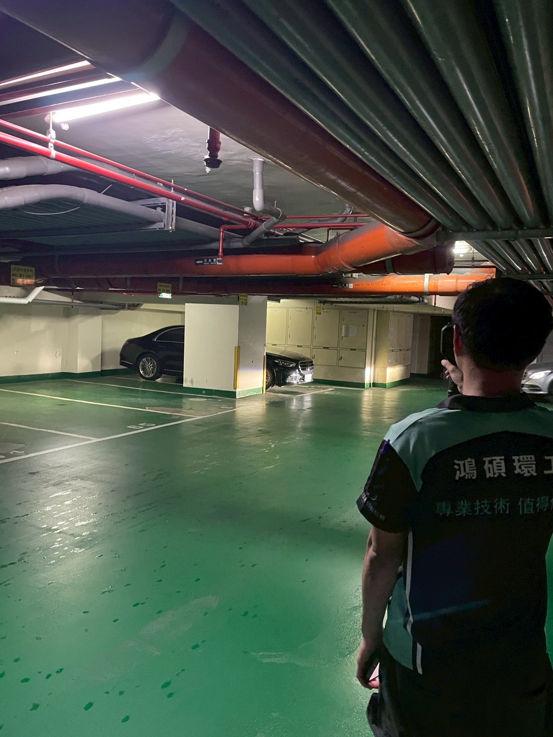 環遊市晶華館1150505地下室管路現勘服務案例-專人服務