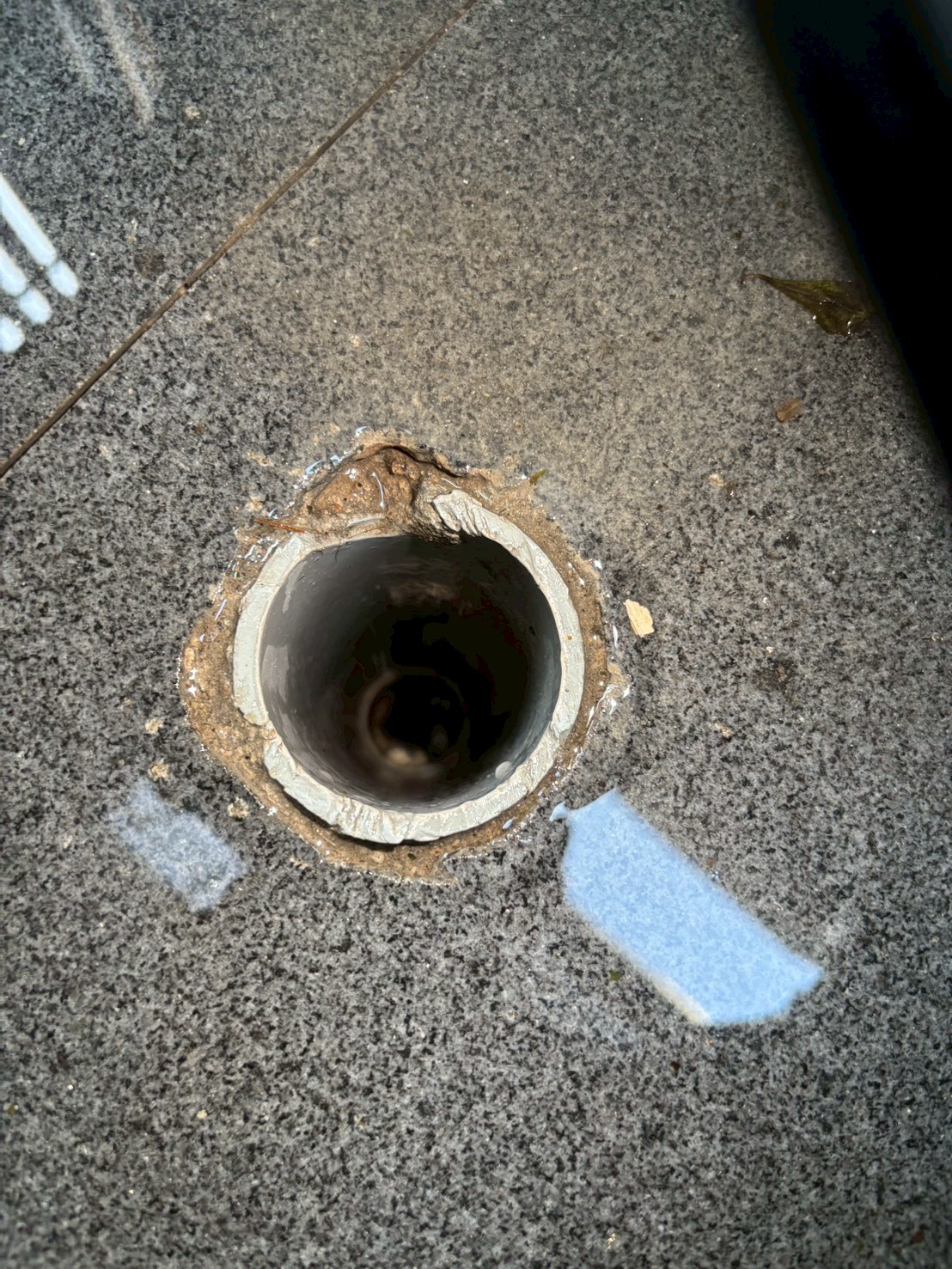 1141124社區排水系統檢測案例：擎天匯屋頂與地面排水管勘查