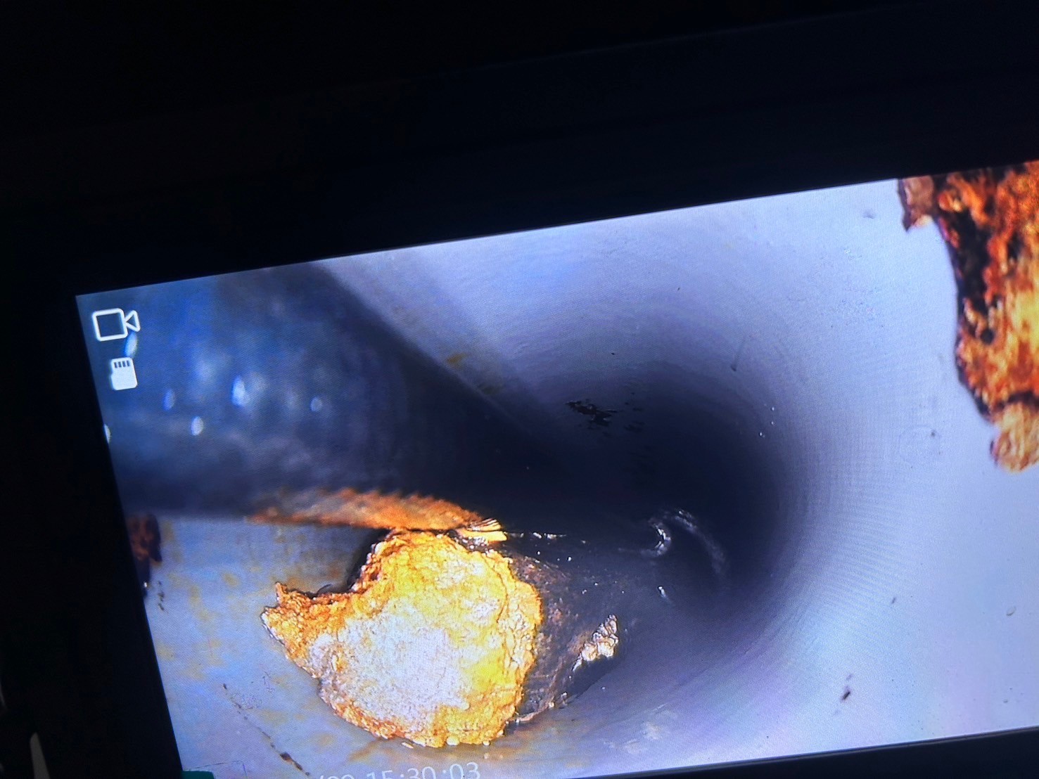 LINE_ALBUM_廁所污水管水刀洗管(堵塞:2米長建材、發泡膠_250208_1 LINE_ALBUM_廁所污水管水刀洗管(堵塞:2米長建材、發泡膠_250208_1